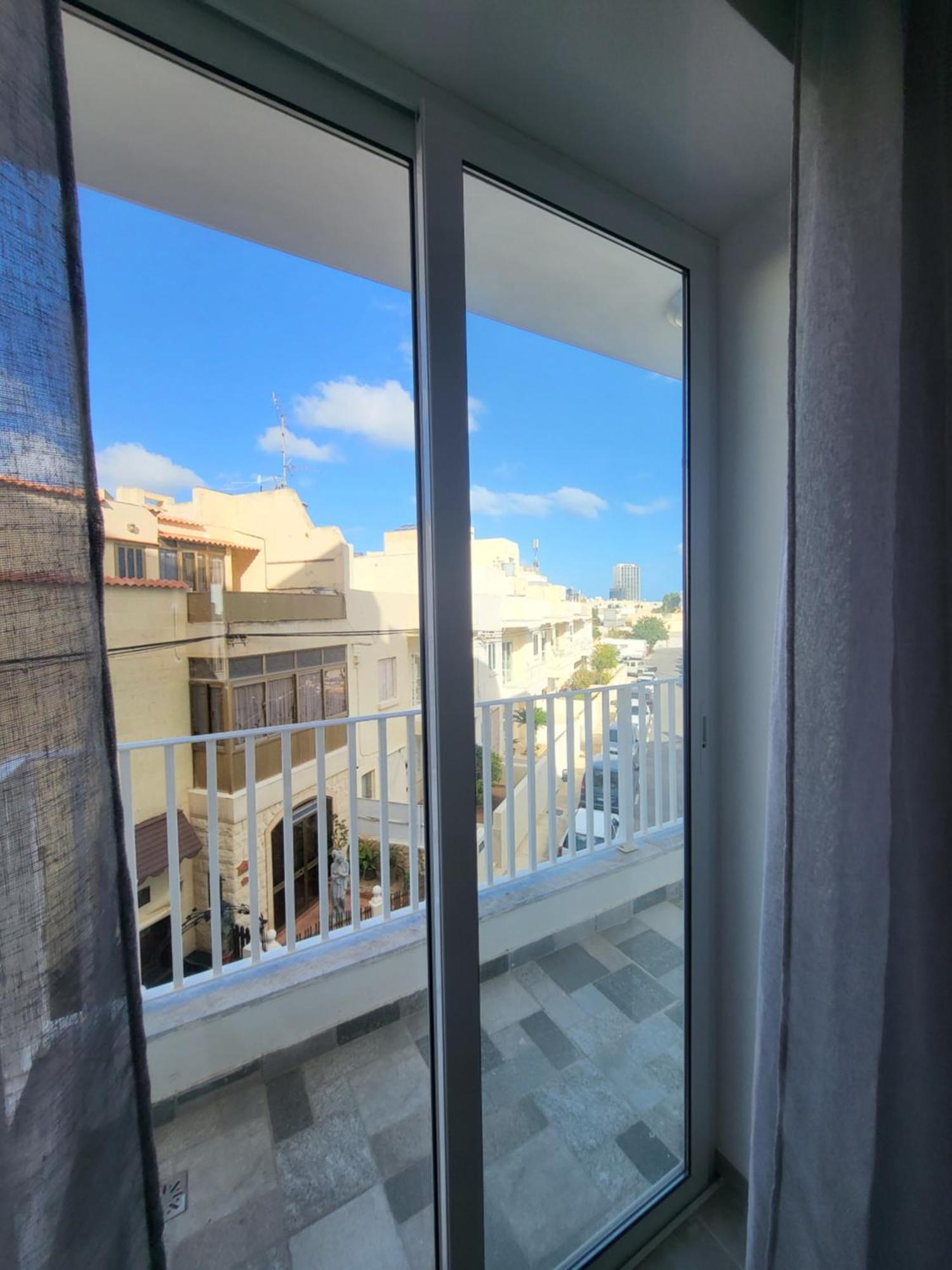 St Julian Apartments San Ġiljan Buitenkant foto